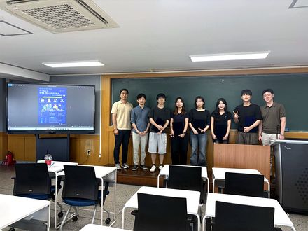 2026 IDEA 미니 해커톤 경진대회 시상식에서 수상 학생들이 나란히 서 있습니다.